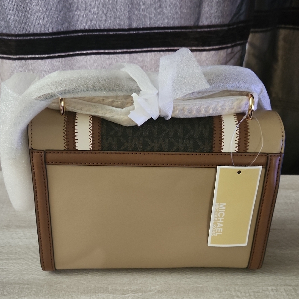 New! Michael Kors Tan and Brown Women's Bag - Picture 2 of 3